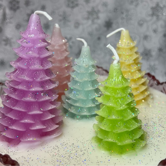 Viral Rachel Zoe Magical Christmas Morning Colorful PIne Tree XL 60 Oz. Candle - Picture 8 of 12